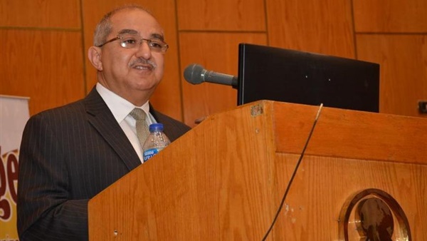 الدكتور طارق الجمال رئيس جامعة أسيوط