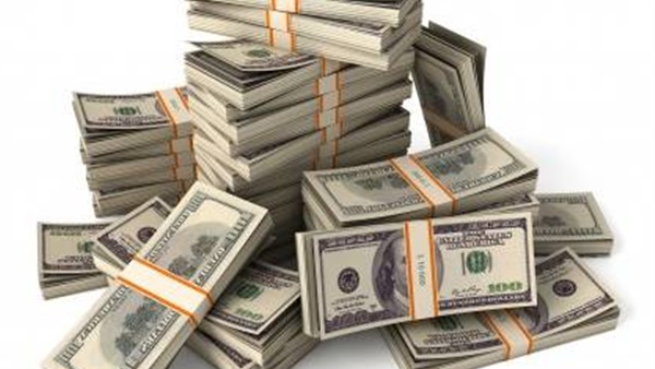 ديون مصر خطر يداهم الاقتصاد الوطني خلال العام المالي 2019/2020 (تقرير)