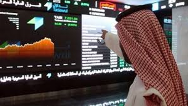 البورصة السعودية تتراجع لأدنى مستوياتها في 8 أشهر وسط تباطؤ الاقتصاد