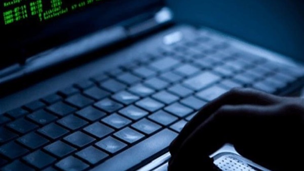 ضبط 126 قضية ابتزاز مادى ونصب عبر شبكة الإنترنت