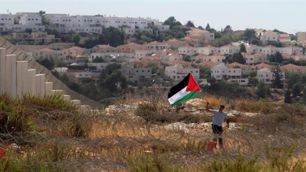 الملك سلمان وجه رسالة للرئيس الفلسطيني: إعلان نتنياهو ضم أراض فلسطينية باطل