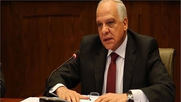 أول يوم دراسي.. محافظ الجيزة: تكريم أبناء الشهداء فى مدارس الجيزة