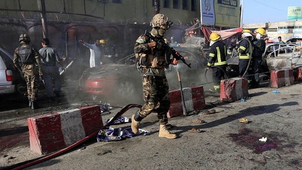 مقتل 24 شخصا وإصابة 30 آخرين في تفجير استهدف مقر انتخابي لرئيس أفغانستان