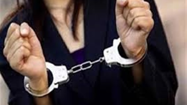 بدلت البنت بولد.. حبس أم وممرضة وعاملة حضّانة لتبديل طفلين عقب ولادتهما بقصر العيني