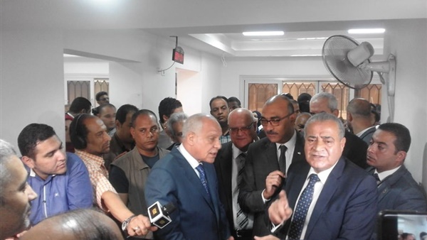 وزير التموين يفتتح مركز خدمة العمرانية المطور: السيسي حريص على راحة المواطن
