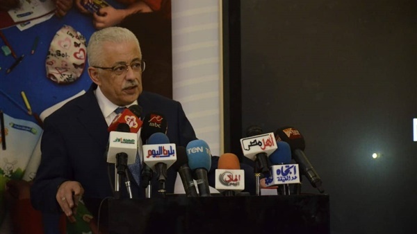 وزير التعليم يعلن عن مسابقة جديدة لتعيين المدرسين في مؤتمر صحفي