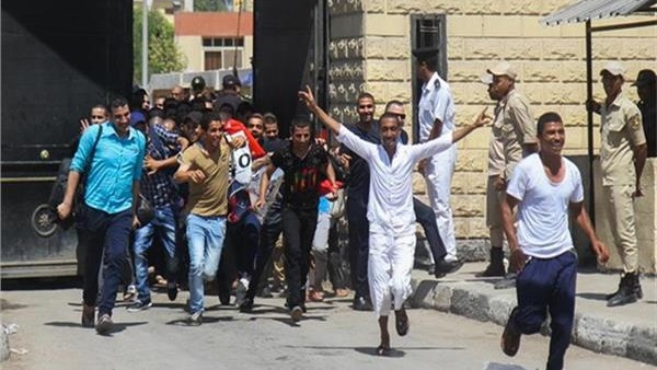 الإفراج عن 399 سجينًا بمناسبة انتصارات حرب أكتوبر