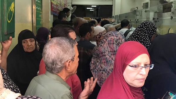 ارتفاع إيداعات الشيكات والمعاشات وطوابع البريد.. وتراجع في صندوق التوفير
