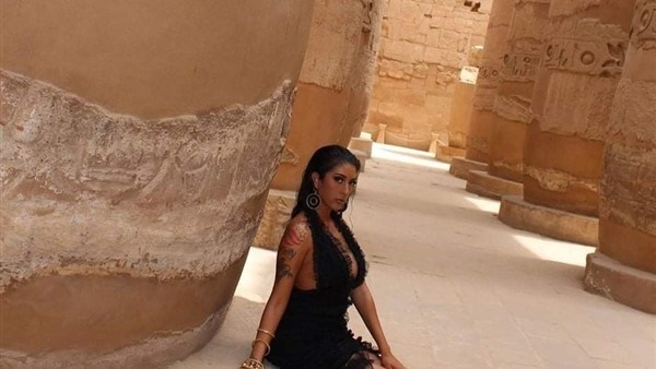 ضبط سائحتين بتهمة تصوير أفلام إباحية في معبدي الأقصر والكرنك