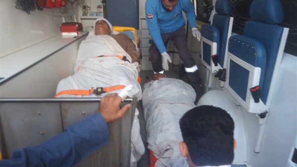 حادث جديد في المنوفية بسبب معاكسة فتاة.. أمين شرطة يتعدى على مواطن وزوجته (صور)