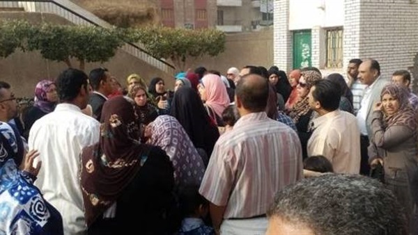 ولي أمر يقتحم مدرسة ويعتدي على تلميذ بالضرب في الفيوم