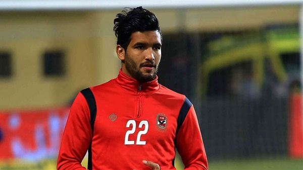 صالح جمعة يتواصل مع لاعب الإعلاميين بعد إصابته بالصليبي