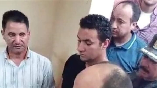 تجديد حبس الضابط المتعدي على محام بالضرب في المحلة 15 يوما
