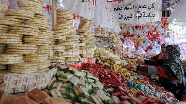 لو عايز تعمل شادر حلوى المولد.. محافظة القاهرة توضح شروط التراخيص