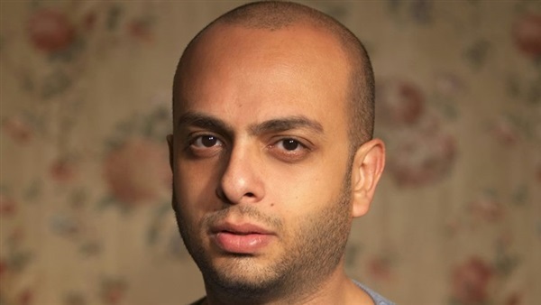 أول تعليق لـأحمد مراد بعد أزمة هجومه على نجيب محفوظ (فيديو)