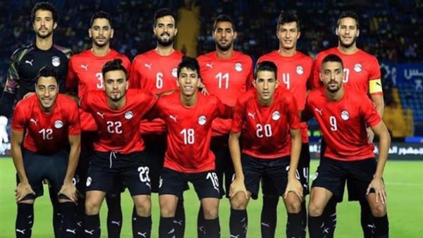 وصول المنتخب الأوليمبي لاستاد القاهرة.. واللاعبون يحيون الجمهور