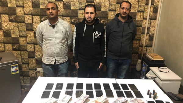 القبض على 3 عاطلين بحوزتهم 2 كيلو حشيش بالطالبية الجيزة