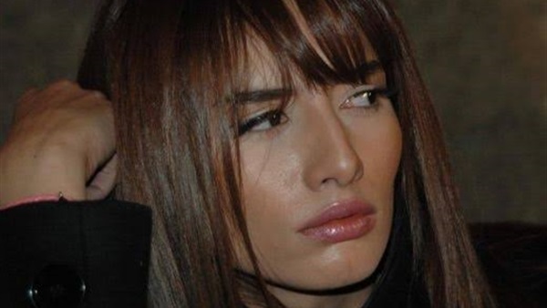الفنانة زينة