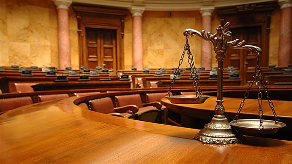 براءة متهم من انتحال صفة ضابط شرطة بالقاهرة