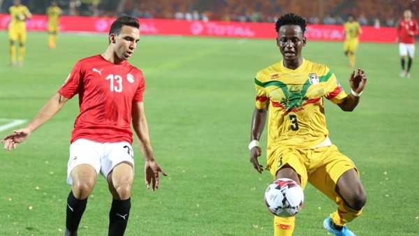 تعرف على طاقم تحكيم مباراة مصر وكينيا اليوم في تصفيات أمم