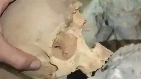 أحدها مكبل اليدين.. العثور على جماجم وهياكل بشرية في بئر جنوب المغرب (صور)