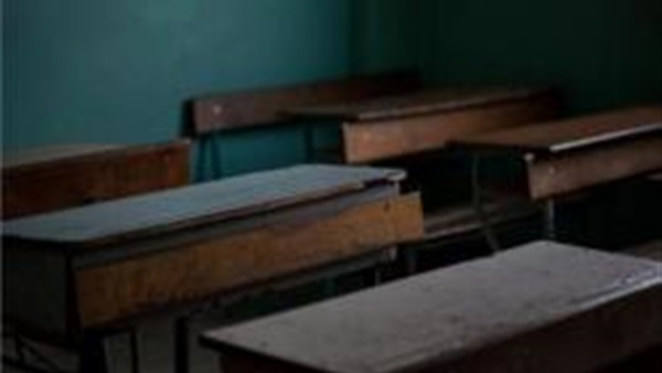 إلغاء مجانية التعليم بالمدارس الحكومية بشكل تدريجي.. الحكومة توضح