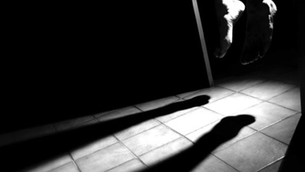 شاب ينهي حياته بالانتحار شنقًا في مركز الفتح بأسيوط