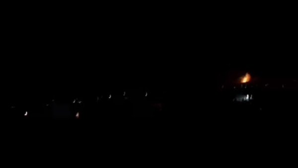 شاهد..الدفاعات الجوية السورية تتصدى لأهداف إسرائيلية في دمشق (فيديو)