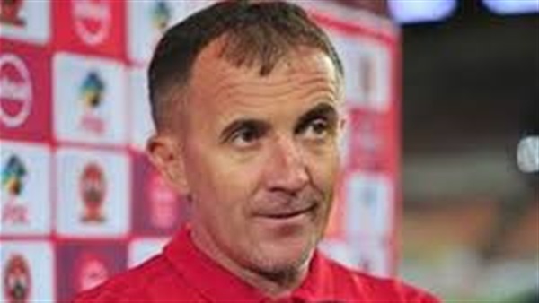 ميتشو يعقد جلسة على هامش مران الزمالك
