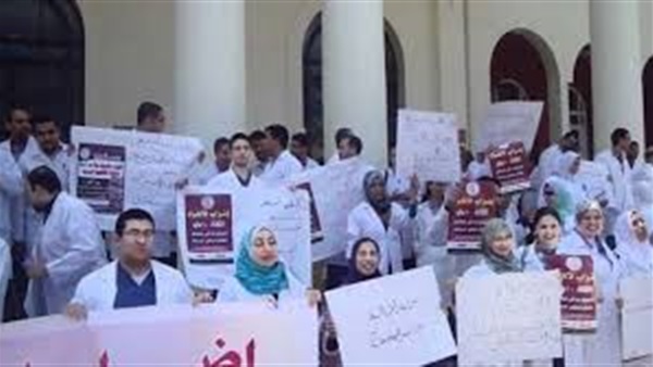 أزمة تكليف الأطباء