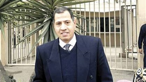 الدكتور محمد الشيخ نقيب صيادلة القاهرة