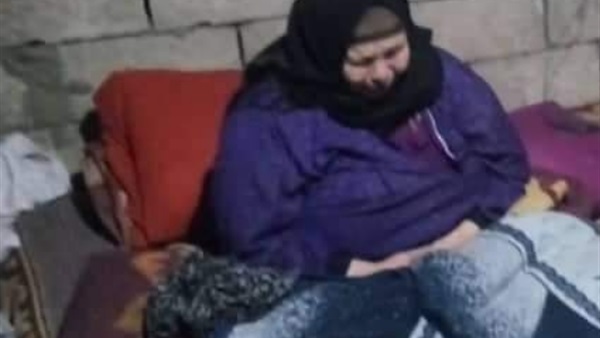 مسنة في الشرقية أبناؤها طردوها استجابة لرغبة أبيهم