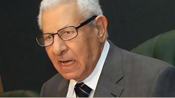 مكرم محمد أحمد