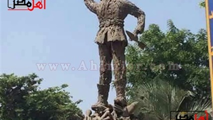 نحات الحروب.. عبده