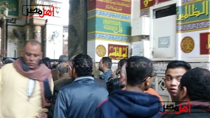 على أعتاب السيدة
