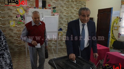 وزير التموين يدلي