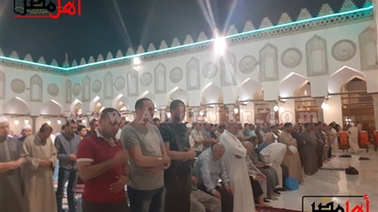 صلاة التراويح بالجامع