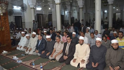 محافظ الفيوم يشهد