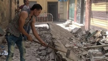 انهيارعقار قديم وسط