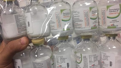 ضبط أدوية مهربة بمطار