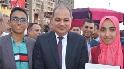 محافظ الغربية يكرم