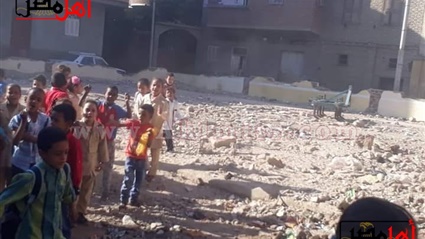 عاوزين مدرستنا..