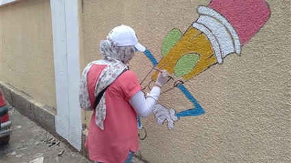 رسمة وبسمة.. طلاب