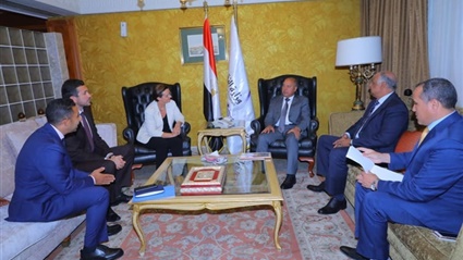 وزير النقل يتابع