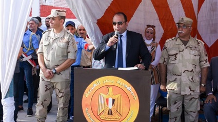افتتاح أول مدرسة