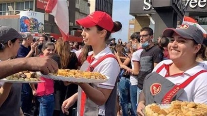 الجميلات يخطفن الأضواء