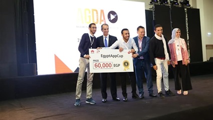 وزير الاتصالات يفتتح