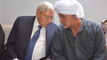 آلاف يشيعون جنازة